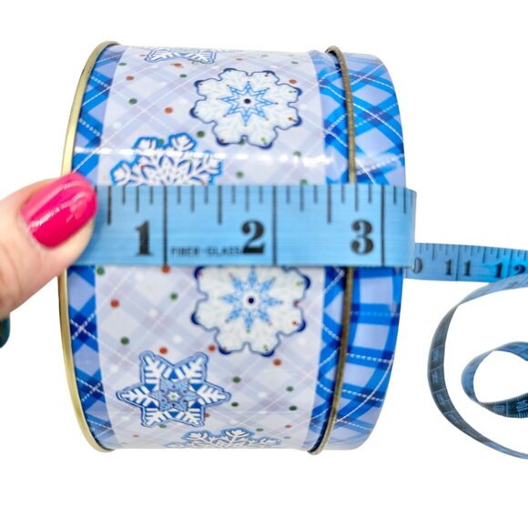 Snowflake Ornaments 13 pc Set Wood Metal Storage Tin Box Ice Cube Mold - Picture 14 of 16